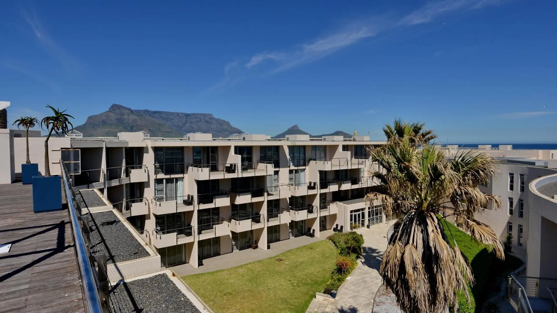 Lagoon Beach Hotel & Spa Cape Town