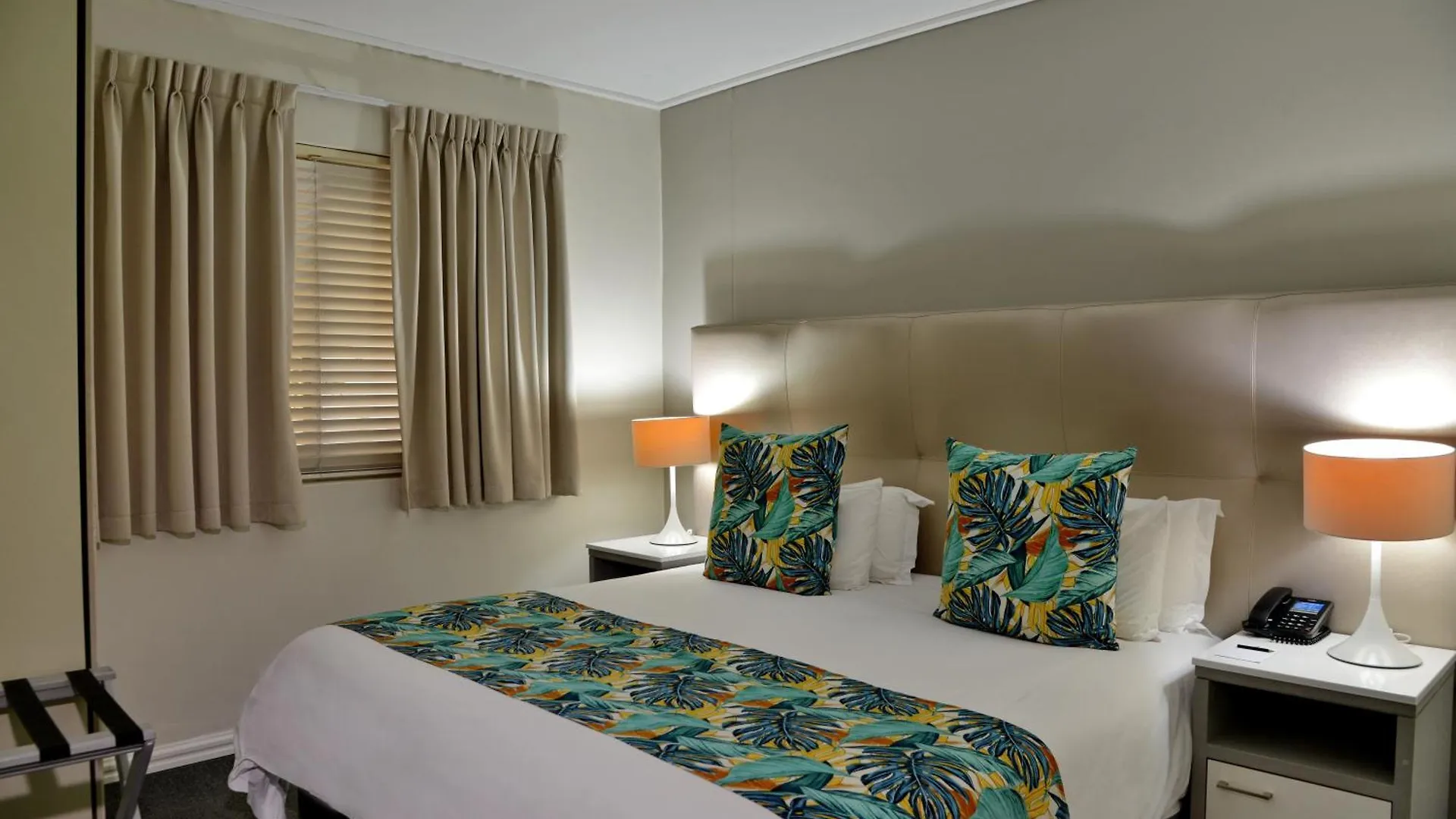 Lagoon Beach Hotel & Spa Cape Town