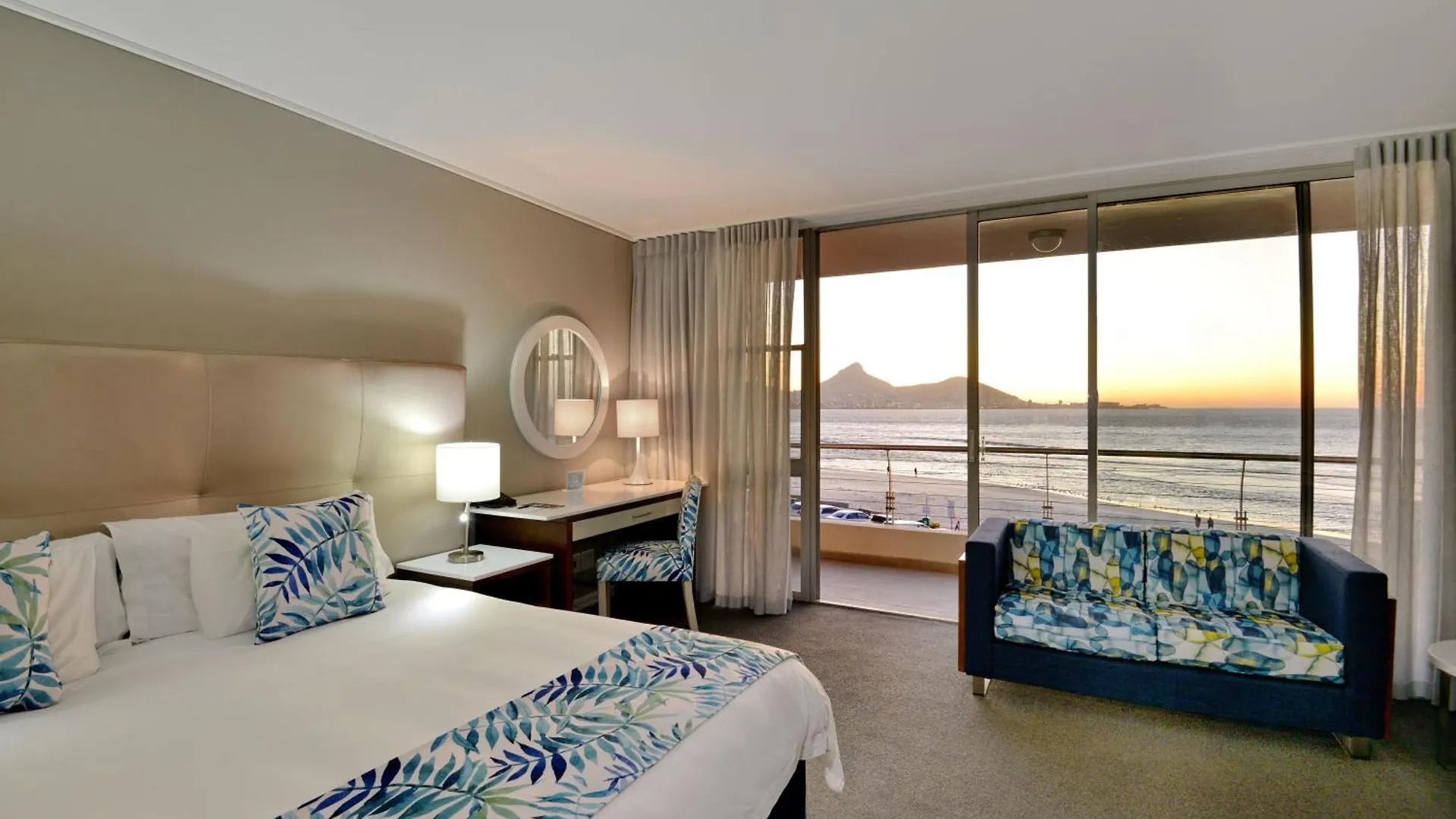 Lagoon Beach Hotel & Spa Cape Town