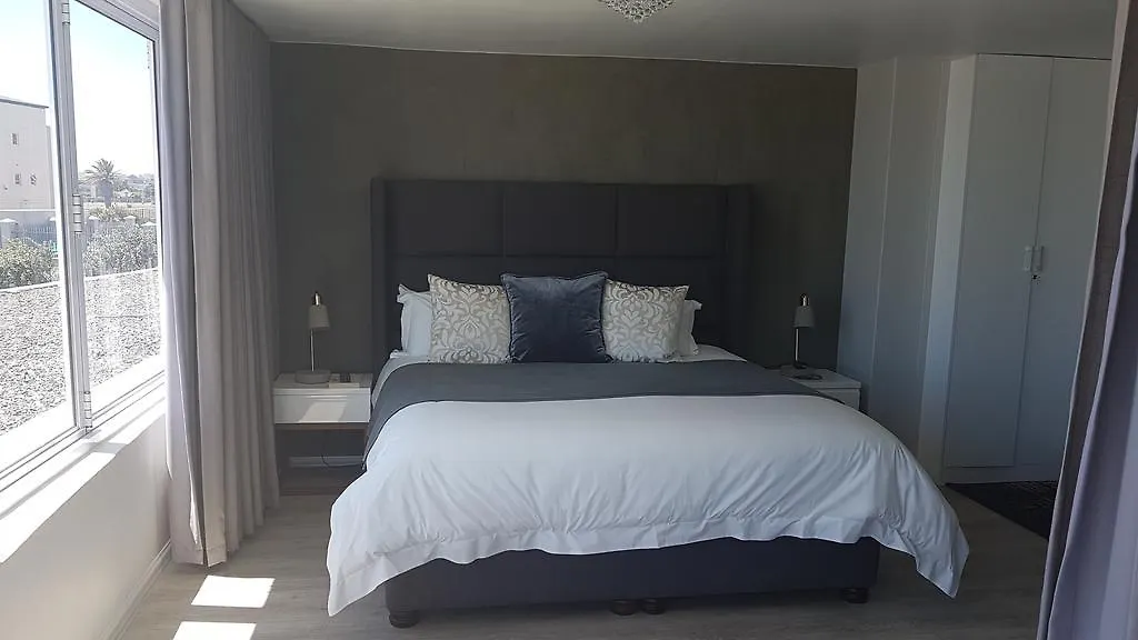 Lagoon Beach Hotel & Spa Cape Town